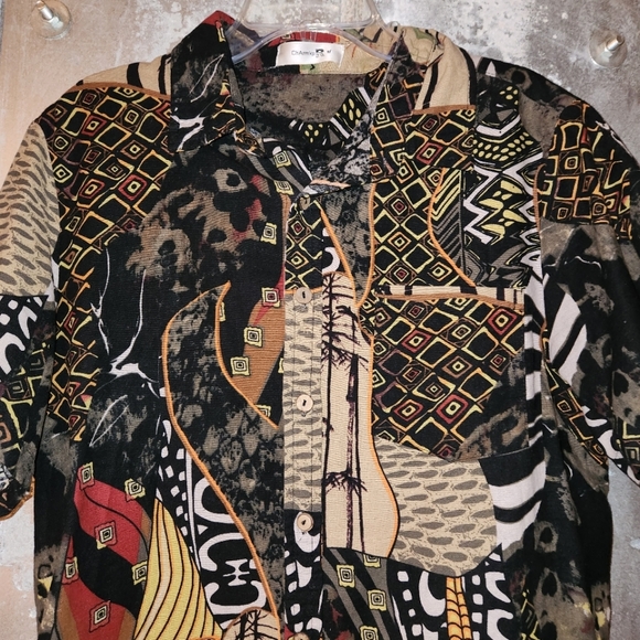 Oriental Abstract Print Button Up Shirt - Picture 2 of 4